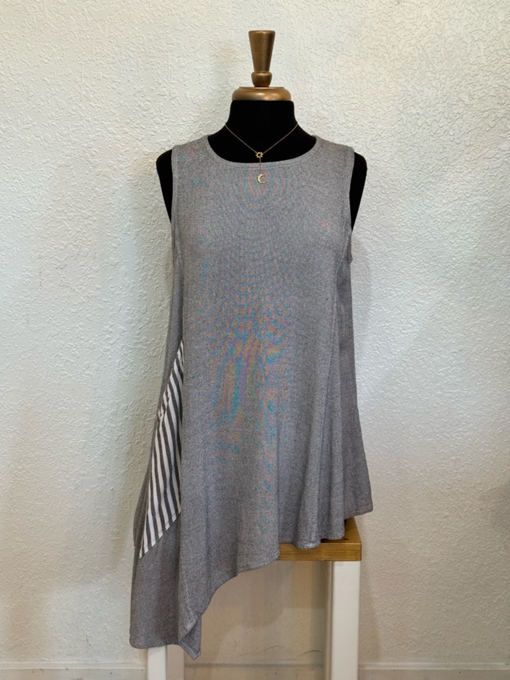Gray Sleeveless Asymmetrical Tunic with Striped Side Pocket